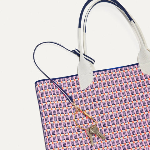 The Lightweight Tote - Navy and Pink Checkers