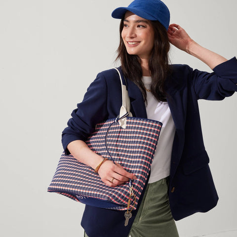 The Lightweight Tote - Navy and Pink Checkers