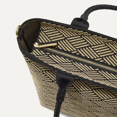 The Lightweight Zip Tote - Polar Zig Zag