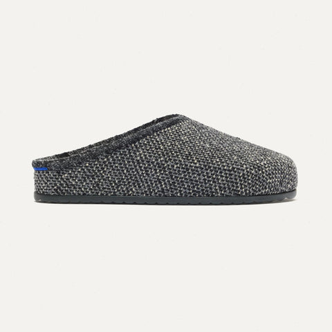 The Cozy Clog - Black Sesame Bouclé